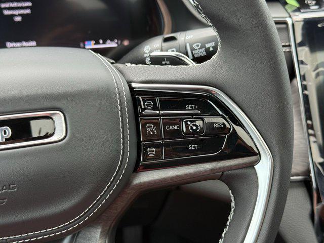 2025 Jeep Grand Cherokee Overland 4x4