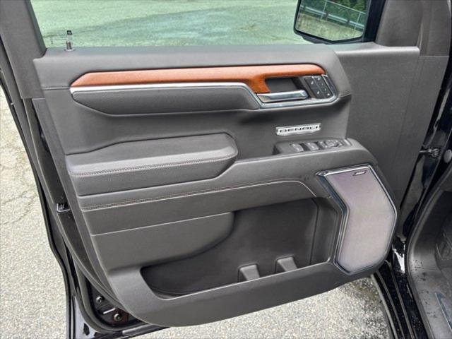 2023 GMC Sierra 1500 4WD Crew Cab Short Box Denali