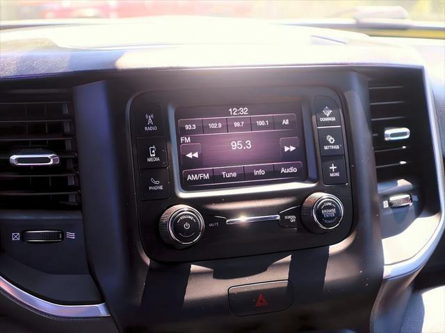 2022 Ram 1500 Big Horn Crew Cab 4x4 5'7" Box