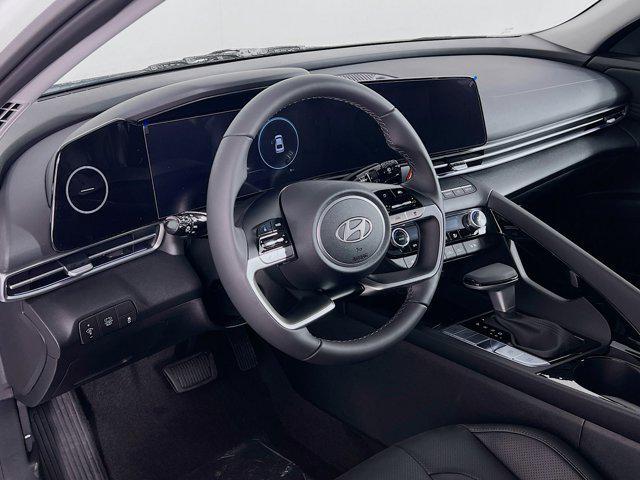 2025 Hyundai Elantra Hybrid Limited