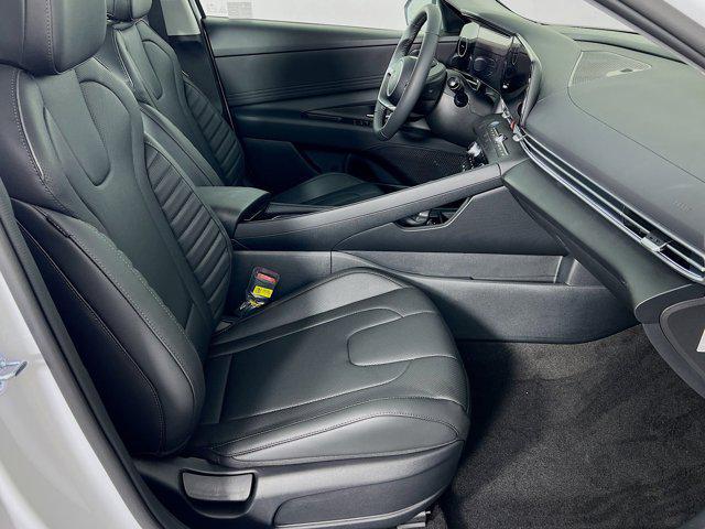 2025 Hyundai Elantra Hybrid Limited