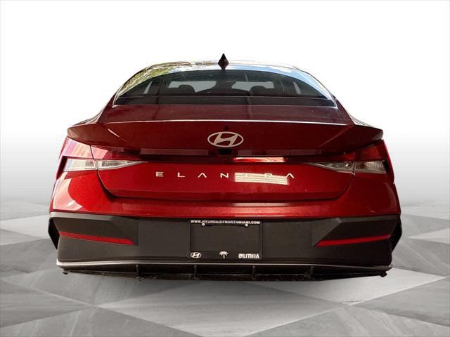 2025 Hyundai Elantra SE