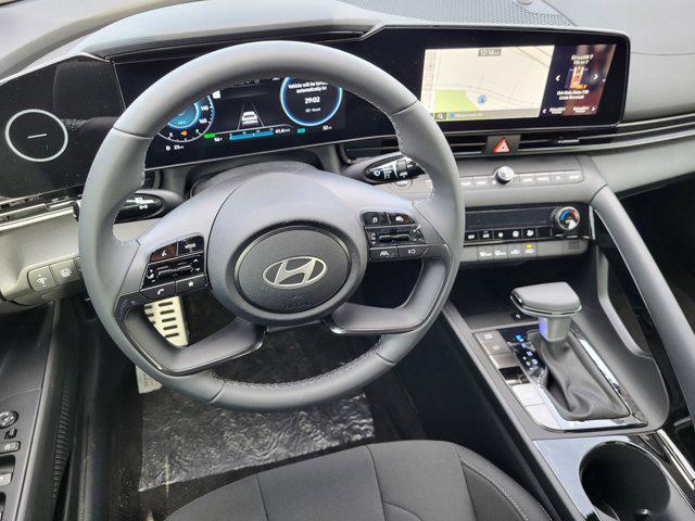 2025 Hyundai Elantra Hybrid SEL Sport