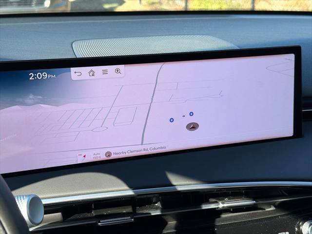 2026 Genesis GV70 Standard