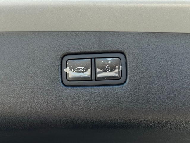 2026 Genesis GV70 Standard