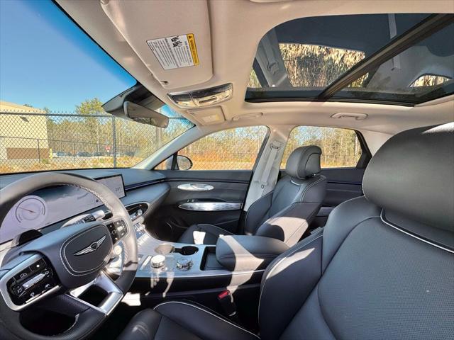 2026 Genesis GV70 Standard