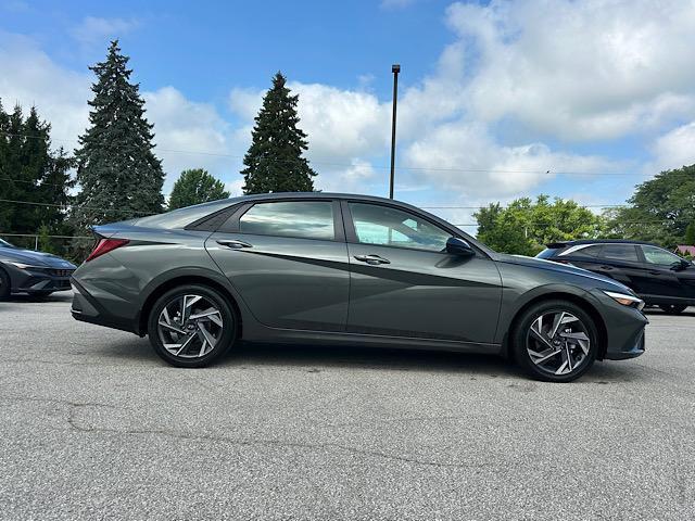 2025 Hyundai Elantra Hybrid SEL Sport