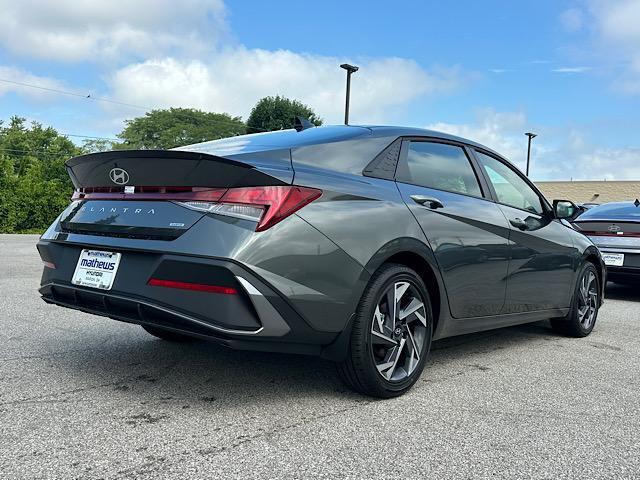 2025 Hyundai Elantra Hybrid SEL Sport