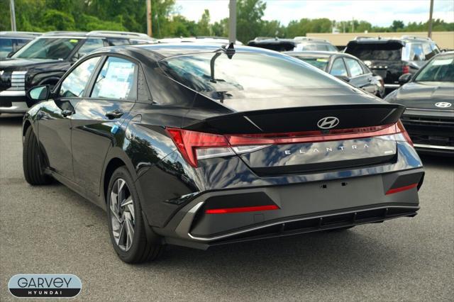 2025 Hyundai Elantra Hybrid SEL Sport