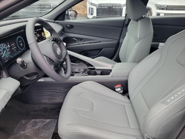 2025 Hyundai Elantra Hybrid Limited