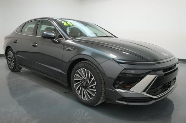 2025 Hyundai Sonata Hybrid Limited