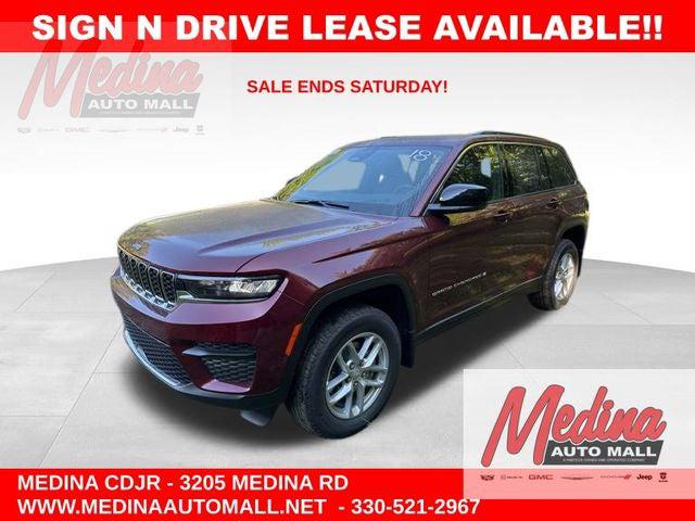 2025 Jeep Grand Cherokee GRAND CHEROKEE LAREDO X 4X4
