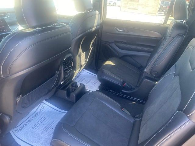 2025 Jeep Grand Cherokee Altitude X 4x4