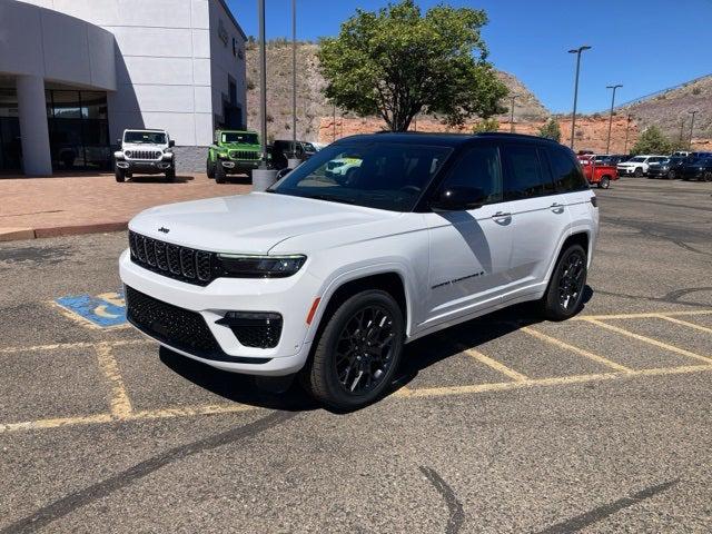 2025 Jeep Grand Cherokee GRAND CHEROKEE SUMMIT RESERVE 4X4