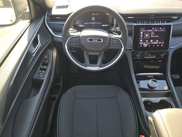 2025 Jeep Grand Cherokee GRAND CHEROKEE L LAREDO X 4X4 2025 Jeep Grand Cherokee GRAND CHEROKEE L LAREDO X 4X4