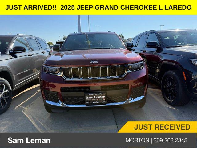 2025 Jeep Grand Cherokee GRAND CHEROKEE L LAREDO X 4X4