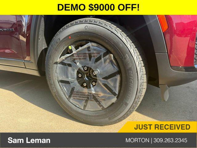 2025 Jeep Grand Cherokee GRAND CHEROKEE L ALTITUDE X 4X4