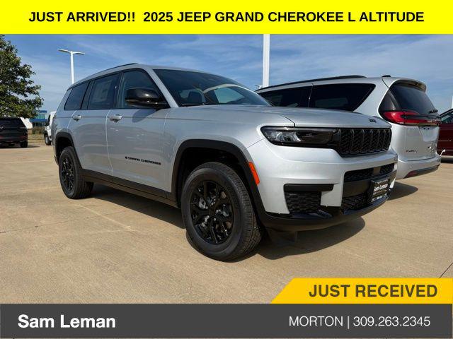 2025 Jeep Grand Cherokee GRAND CHEROKEE L ALTITUDE X 4X4