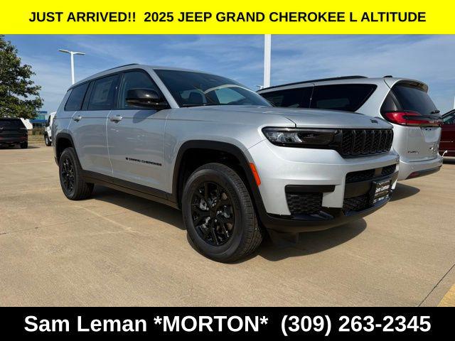 2025 Jeep Grand Cherokee GRAND CHEROKEE L ALTITUDE X 4X4