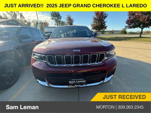 2025 Jeep Grand Cherokee GRAND CHEROKEE L LAREDO X 4X4
