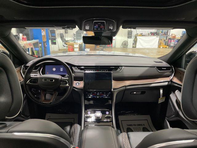 2025 Jeep Grand Cherokee GRAND CHEROKEE SUMMIT 4X4