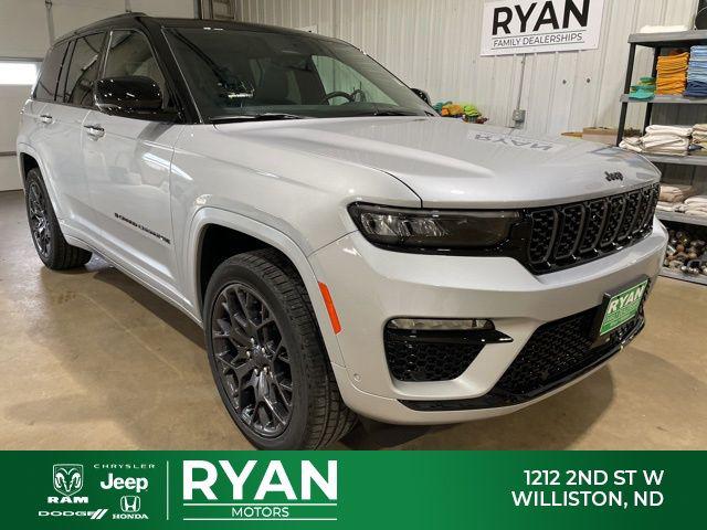2025 Jeep Grand Cherokee GRAND CHEROKEE SUMMIT 4X4 2025 Jeep Grand Cherokee GRAND CHEROKEE SUMMIT 4X4