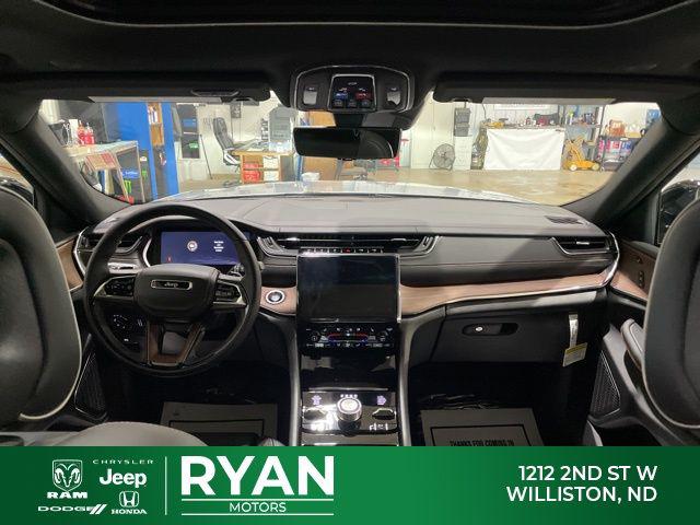 2025 Jeep Grand Cherokee GRAND CHEROKEE SUMMIT 4X4 2025 Jeep Grand Cherokee GRAND CHEROKEE SUMMIT 4X4