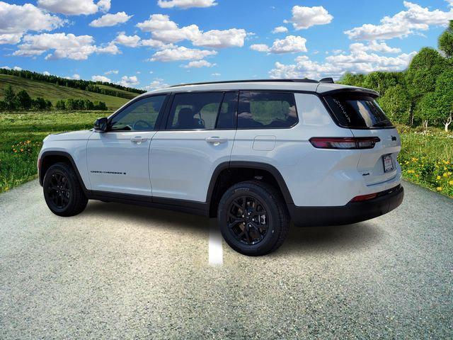 2025 Jeep Grand Cherokee GRAND CHEROKEE L ALTITUDE 4X4