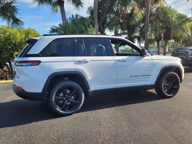 2025 Jeep Grand Cherokee Limited 4x2
