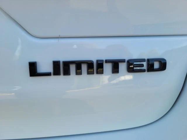 2025 Jeep Grand Cherokee Limited 4x2