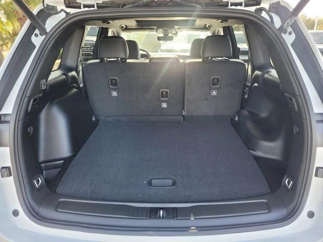 2025 Jeep Grand Cherokee Limited 4x2