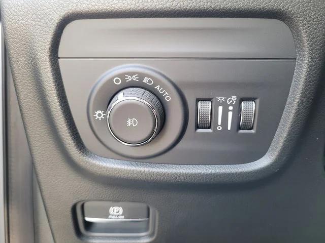 2025 Jeep Grand Cherokee Limited 4x2