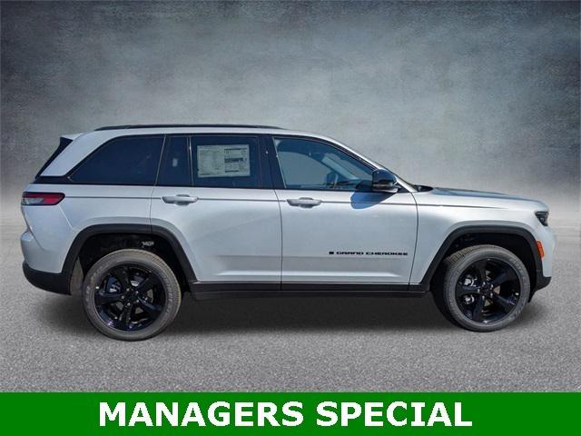 2025 Jeep Grand Cherokee GRAND CHEROKEE ALTITUDE X 4X4