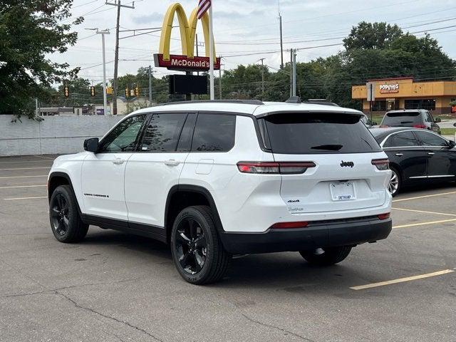 2025 Jeep Grand Cherokee GRAND CHEROKEE L ALTITUDE 4X4