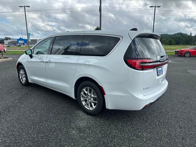 2025 Chrysler Pacifica PACIFICA SELECT