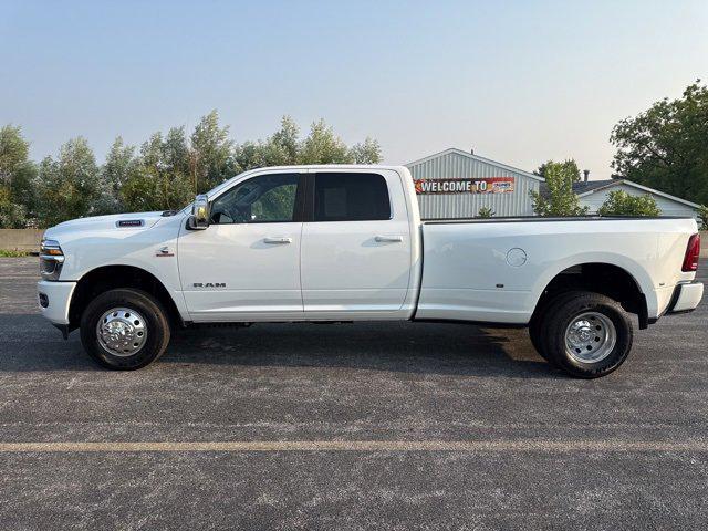 2025 RAM 3500 Laramie Crew Cab 4x4 8 Box