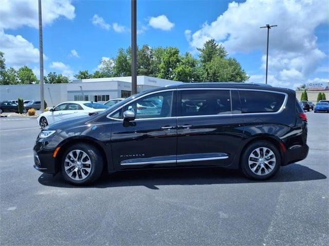 2024 Chrysler Pacifica Hybrid Pinnacle