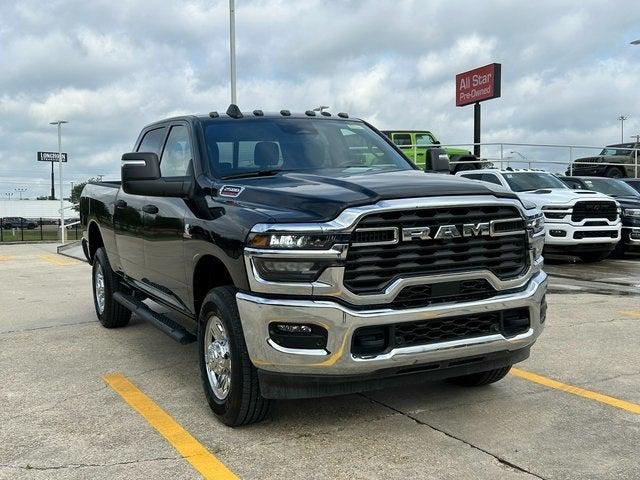 2025 RAM 2500 Tradesman Crew Cab 4x4 64 Box