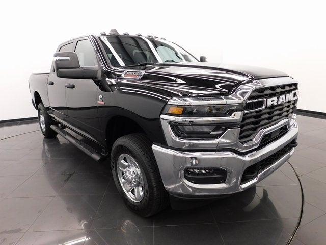 2025 RAM 2500 Tradesman Crew Cab 4x4 64 Box
