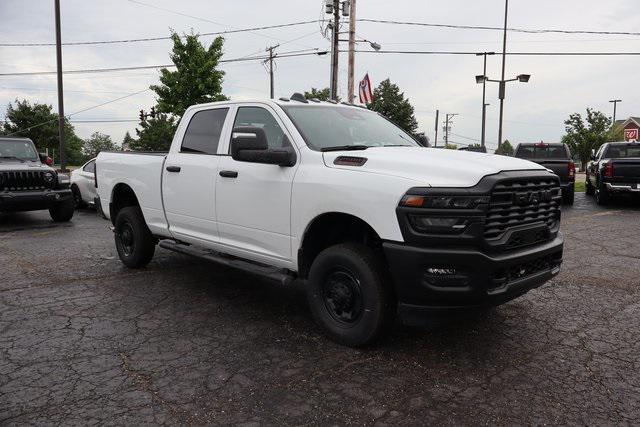2025 RAM 2500 Tradesman Crew Cab 4x4 64 Box