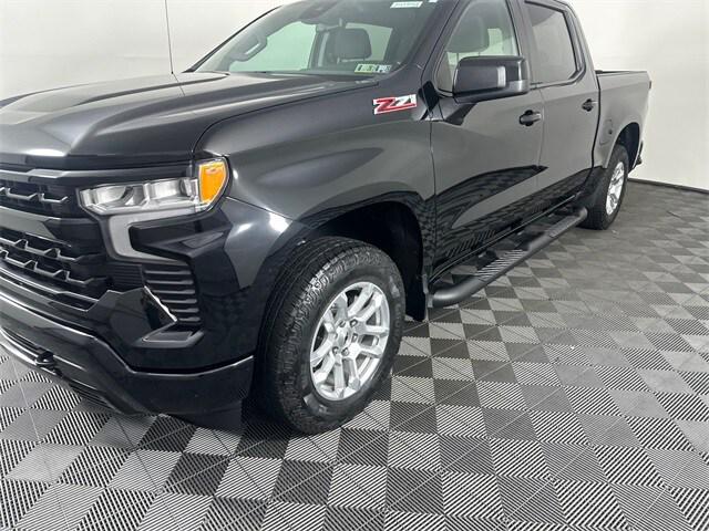 2022 Chevrolet Silverado 1500 4WD Crew Cab Short Bed RST