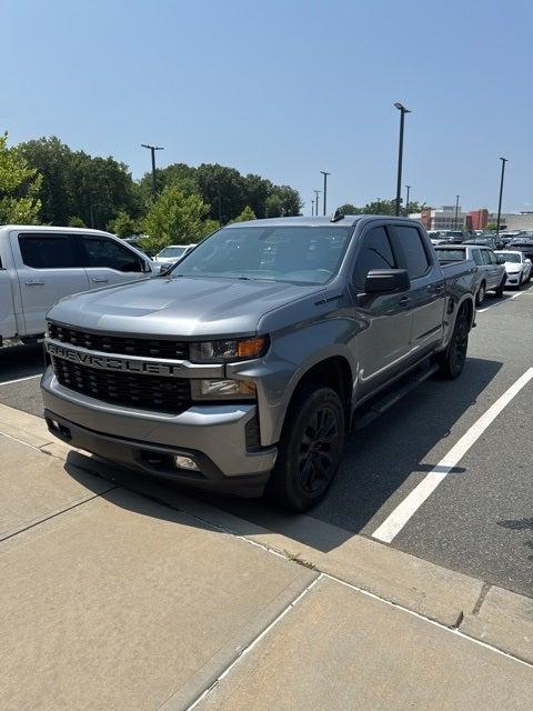 2020 Chevrolet Silverado 1500 2WD Crew Cab Short Bed Custom