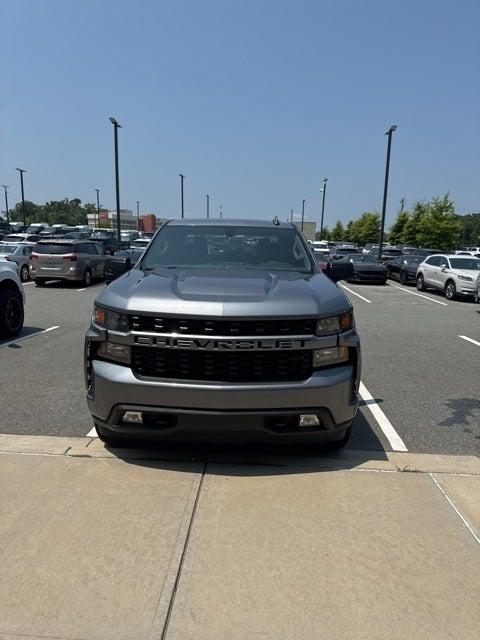 2020 Chevrolet Silverado 1500 2WD Crew Cab Short Bed Custom