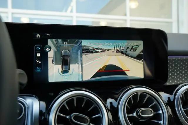 2025 Mercedes-Benz GLB GLB 250