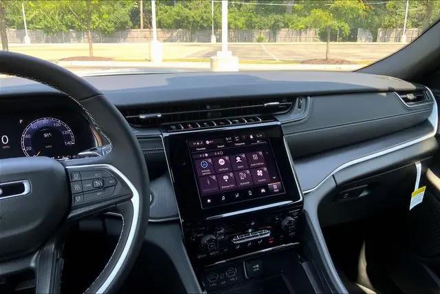 2025 Jeep Grand Cherokee L Altitude X 4x4