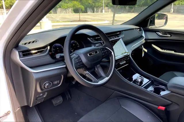 2025 Jeep Grand Cherokee L Altitude X 4x4