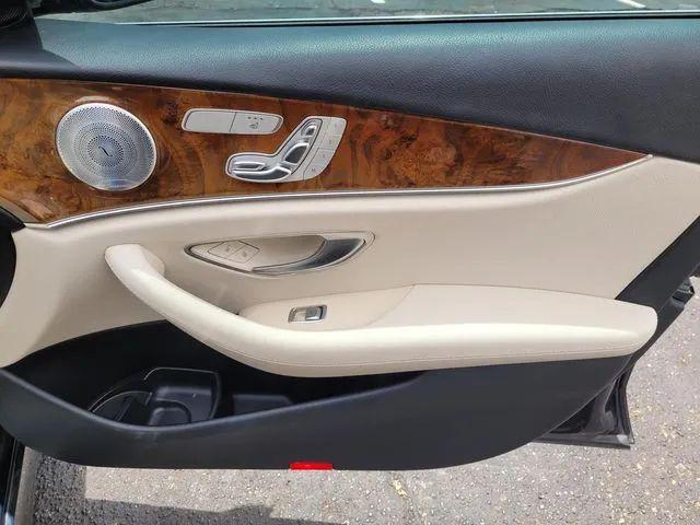 2018 Mercedes-Benz E-CLASS E 300 E 300
