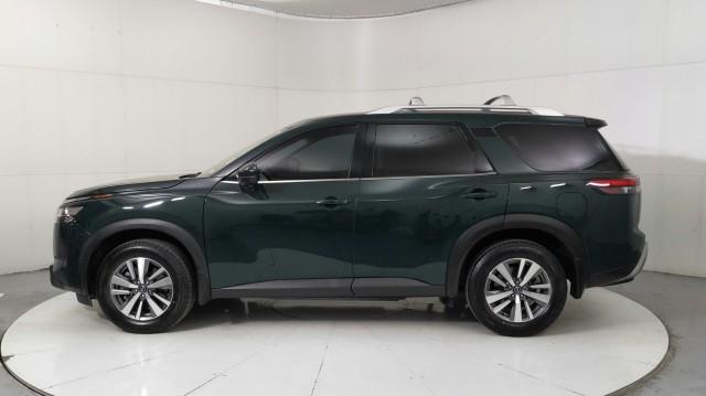 2023 Nissan Pathfinder SL FWD