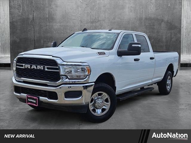 2023 RAM 2500 Tradesman Crew Cab 4x4 8 Box