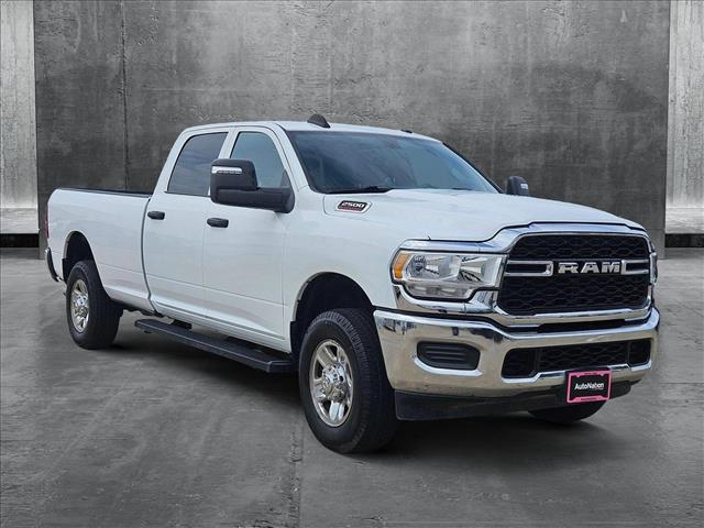 2023 RAM 2500 Tradesman Crew Cab 4x4 8 Box
